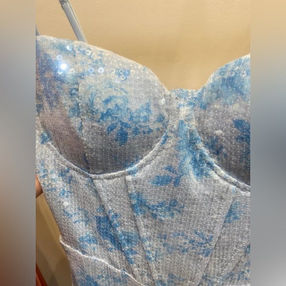 Lovesome sweetheart corset style midi dress - Picture 7 of 8